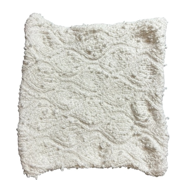 Magaschoni Pillow Cover in White / Cream 20”x20” Chenille Sherpa Zip Close Throw - Picture 11 of 11
